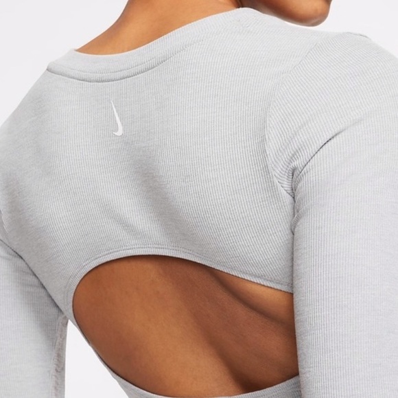 Nike Yoga Luxe Infinalon Dri-Fit Henley Bodysuit - Picture 14 of 15